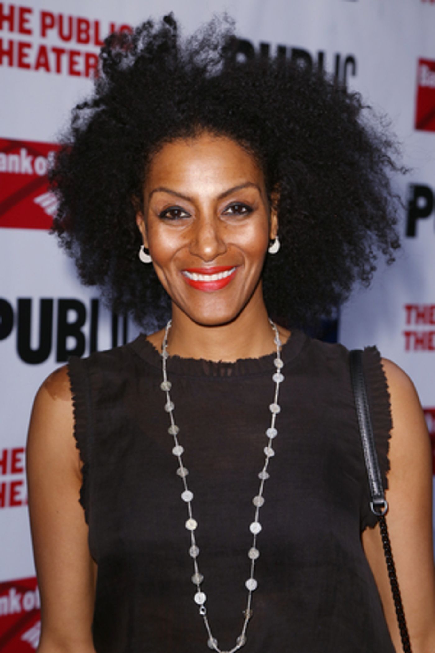 Sarah Jones' Off-Broadway Hit SELL/BUY/DATE Will Become Documentary Sarah Jones' Off-Broadway Hit SELL/BUY/DATE Will Become Documentary Image