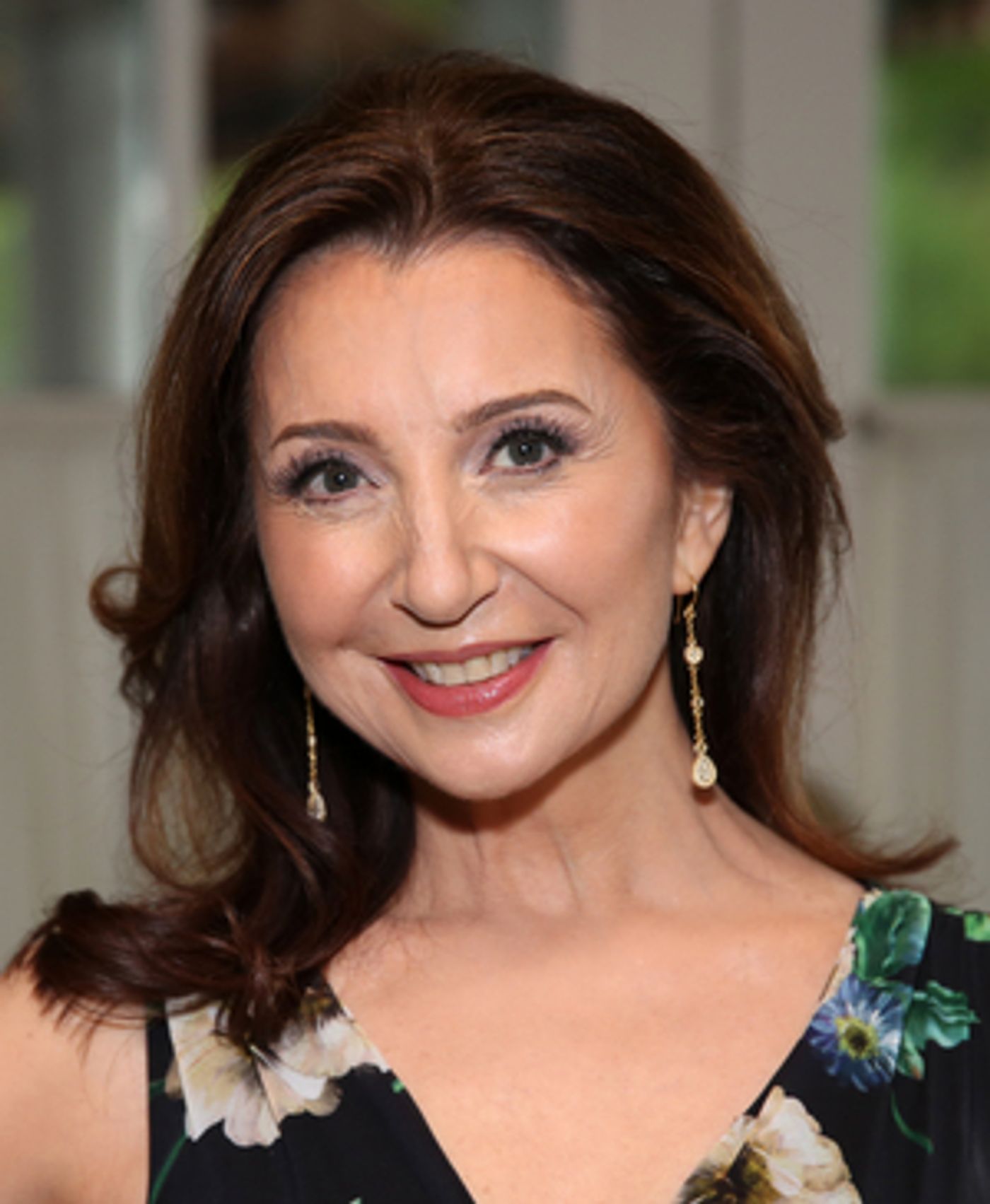 Tony Winner Donna Murphy Joins HBO Max's GOSSIP GIRL Reboot Tony Winner Donna Murphy Joins HBO Max's GOSSIP GIRL Reboot Image