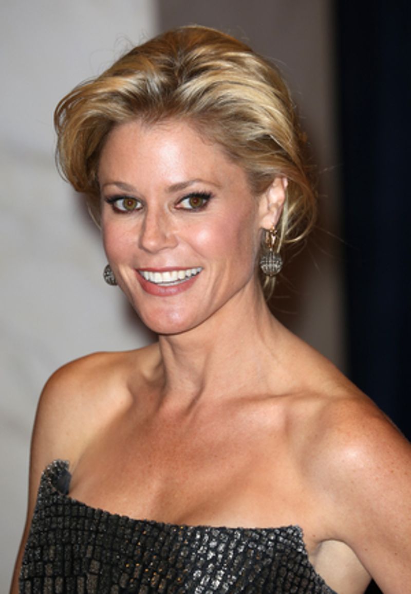 Julie Bowen, Ann Harada and More Brown University Alumni to Perform in TOGETHER APART Image