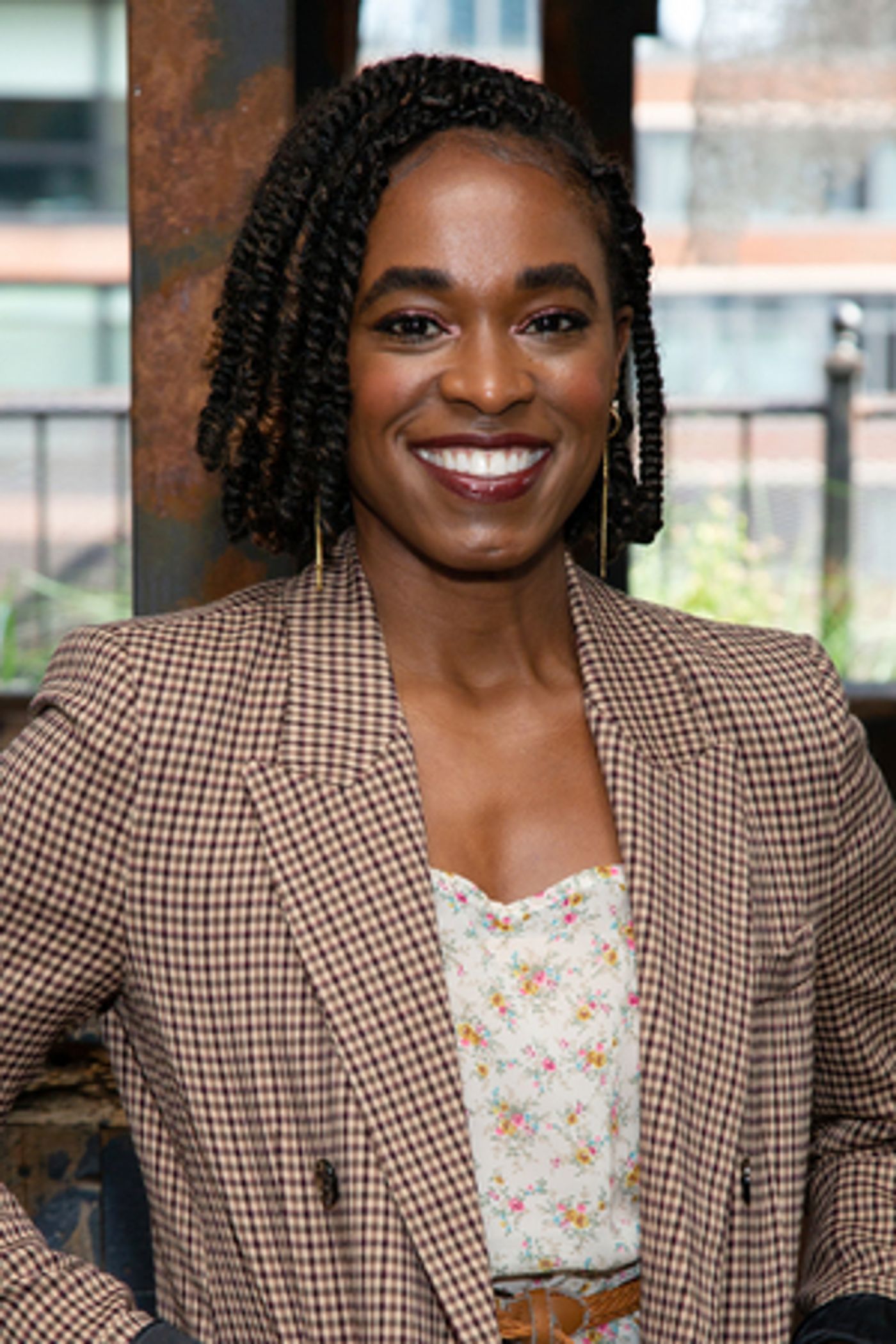 Listen: LITTLE KNOWN FACTS with Ilana Levine & Kristolyn Lloyd  Image