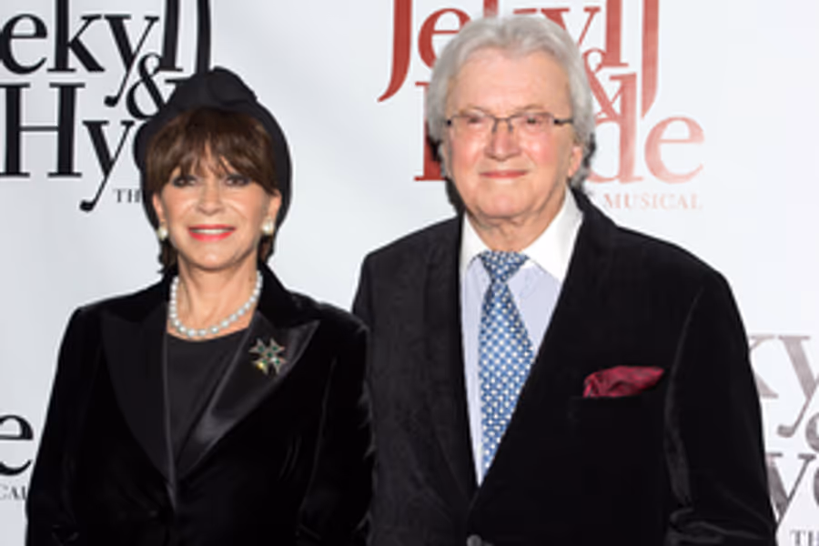 WILLY WONKA Songwriter Leslie Bricusse Dies at 90 Image
