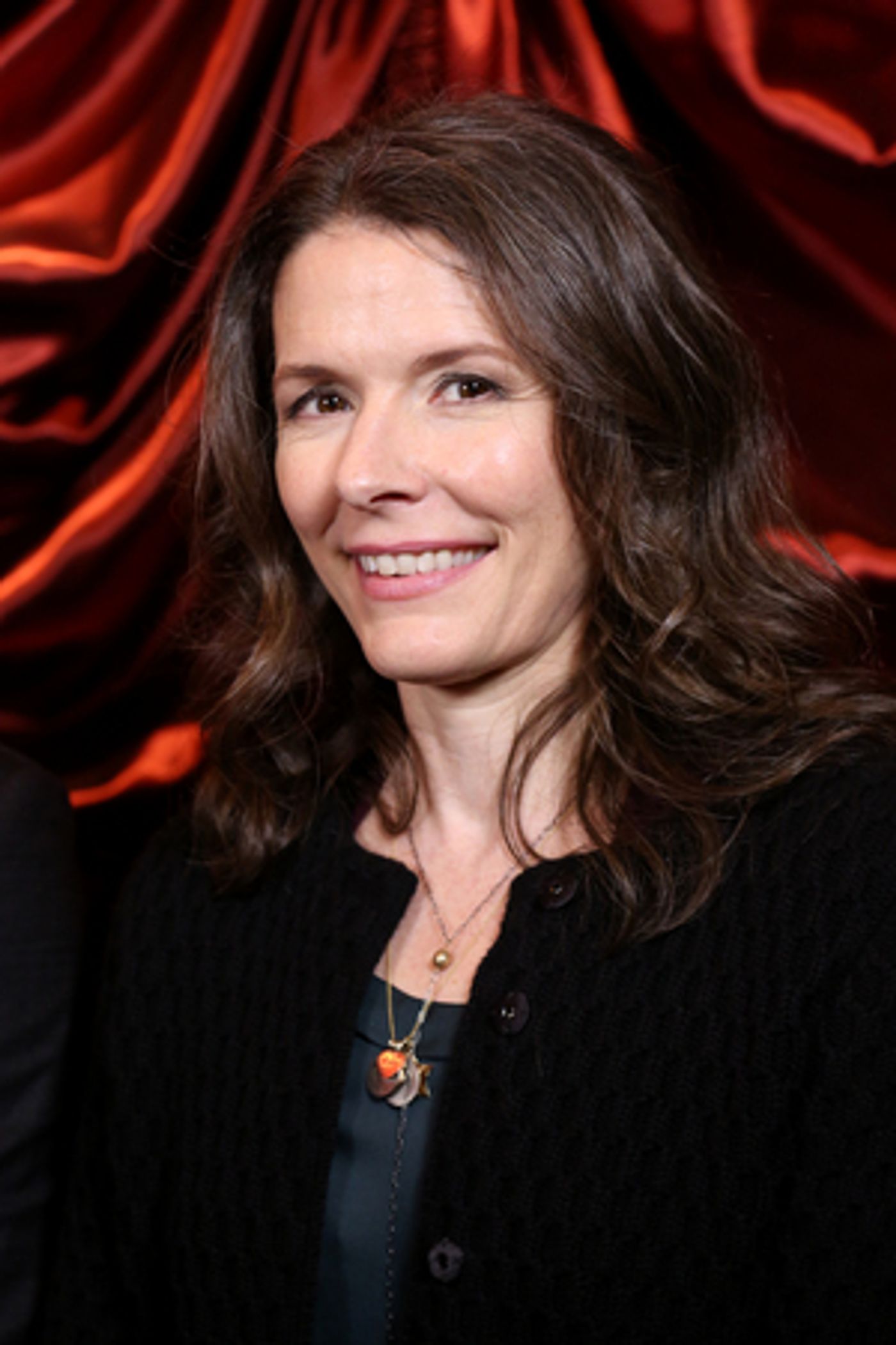 Edie Brickell Pens 38 MINUTES Musical About the False Alarm Nuclear Missile Alert in Hawaii Edie Brickell Pens 38 MINUTES Musical About the False Alarm Nuclear Missile Alert in Hawaii Image