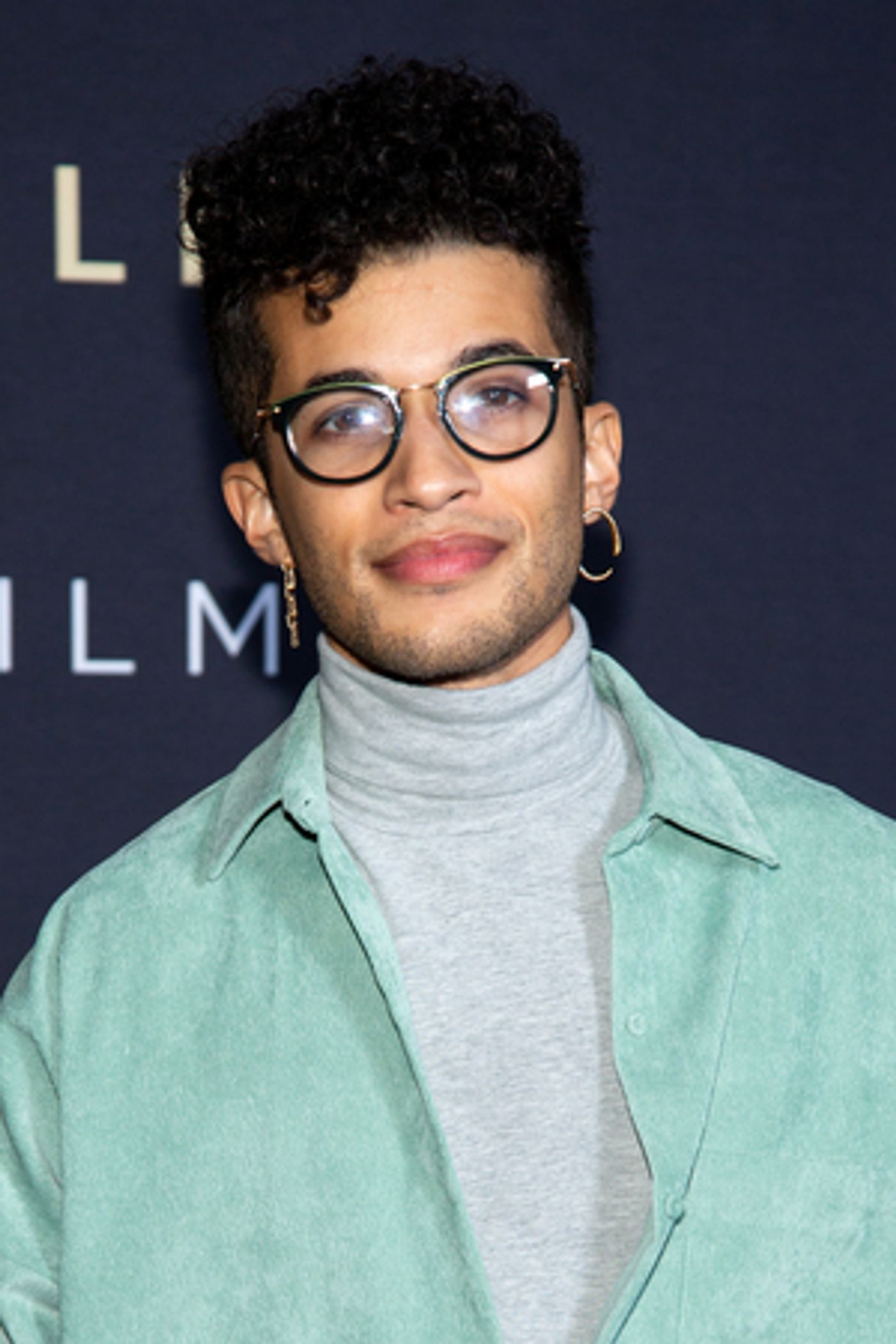 Jordan Fisher Joins New Netflix Rom-Com HELLO, GOODBYE, & EVERYTHING IN BETWEEN  Image