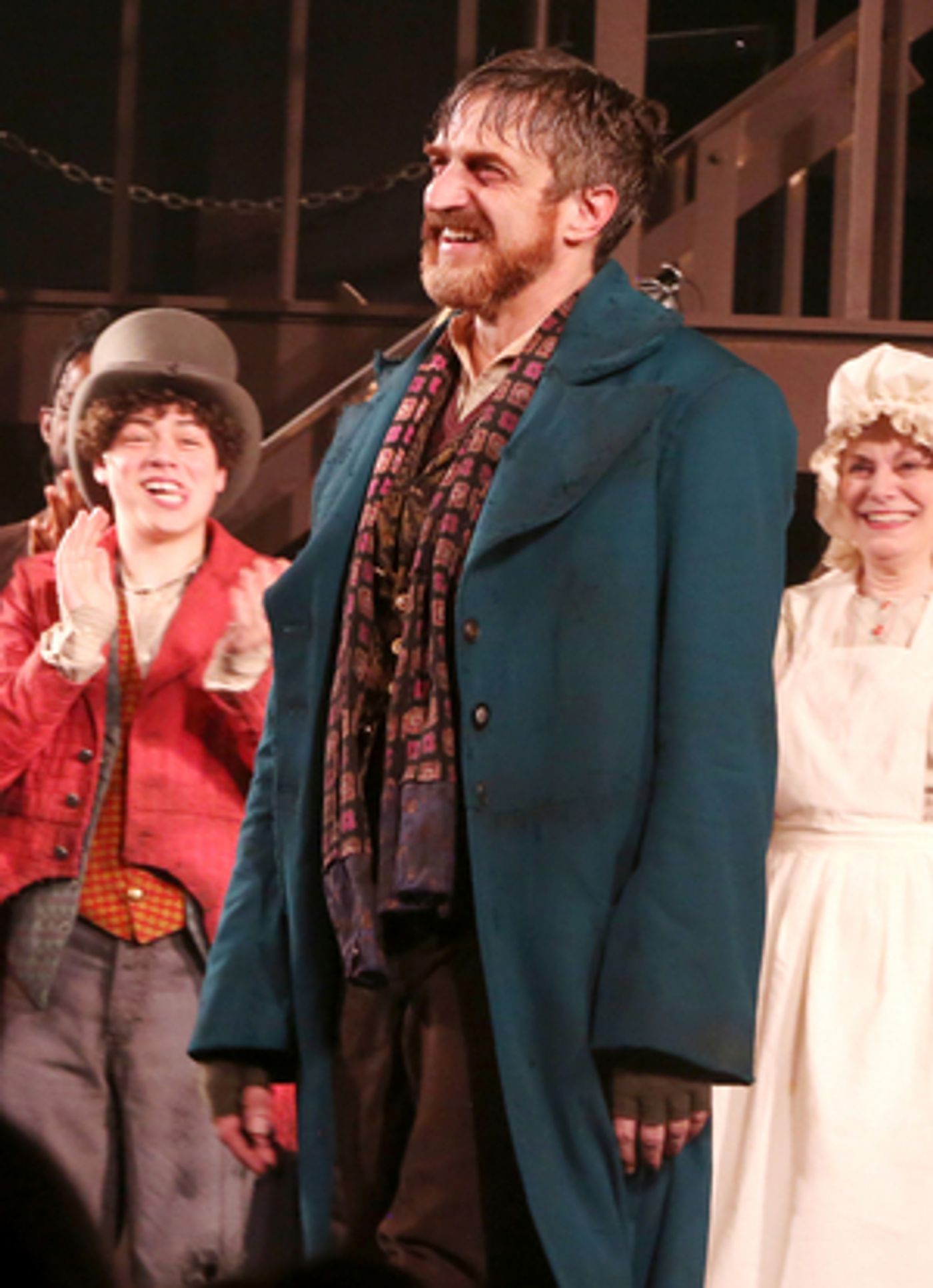 OLIVER! Star Raúl Esparza To Have Special Drama Desk Interview, May 9  Image