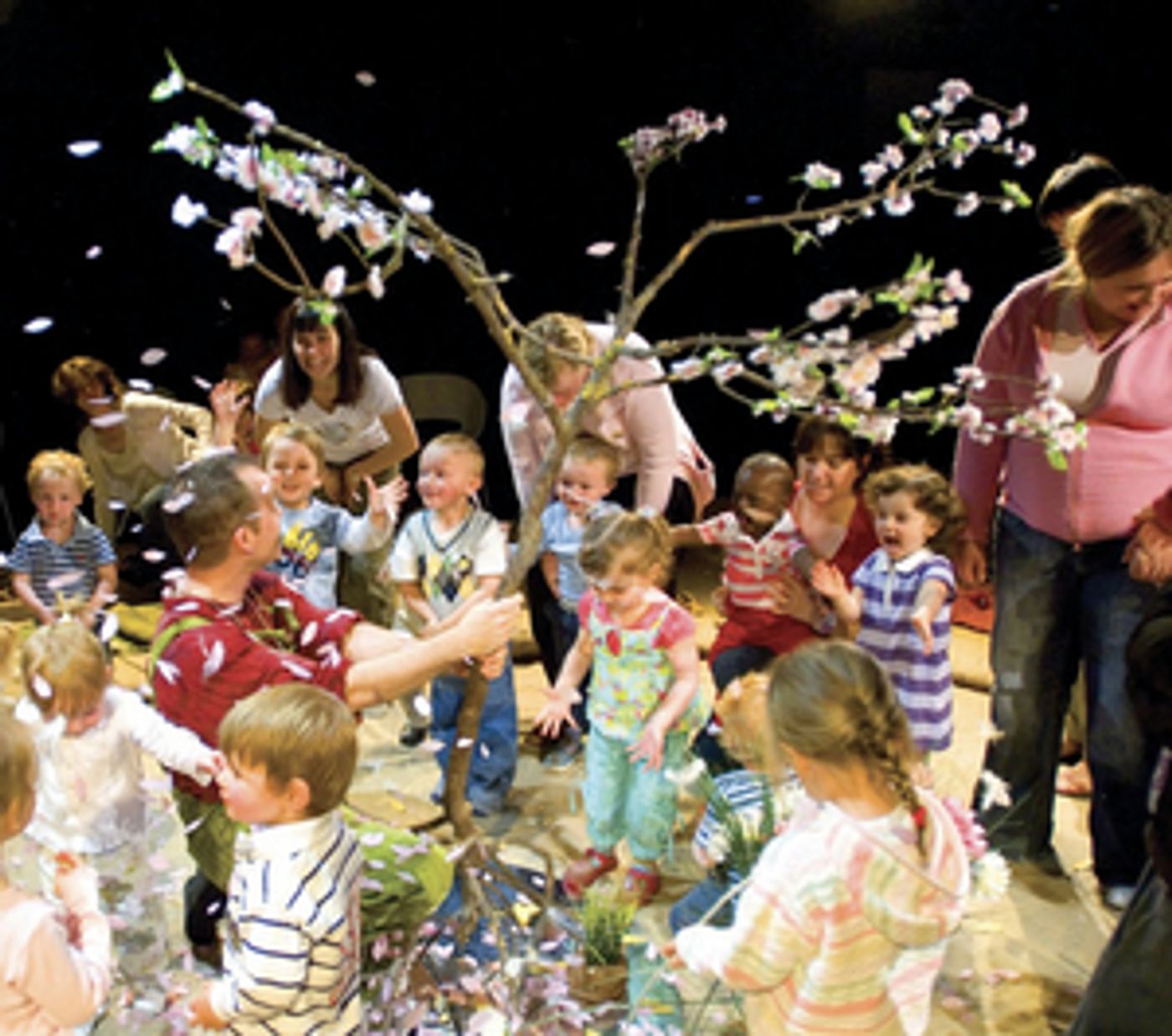 EGG AND SPOON Comes to Scarborough's Stephen Joseph Theatre This Half-Term  Image