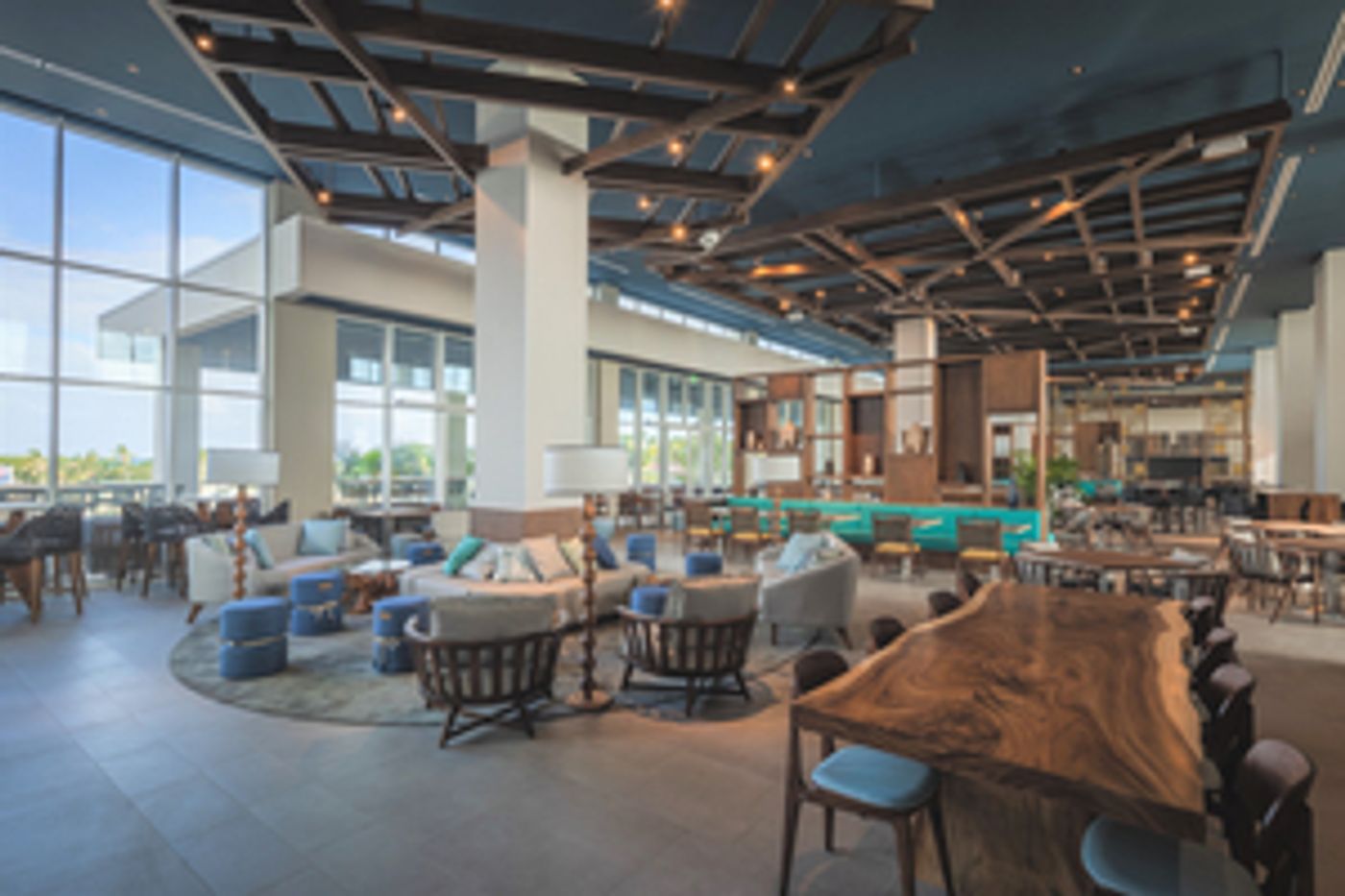 EMBASSY SUITES BY HILTON Debuts in Aruba  Image