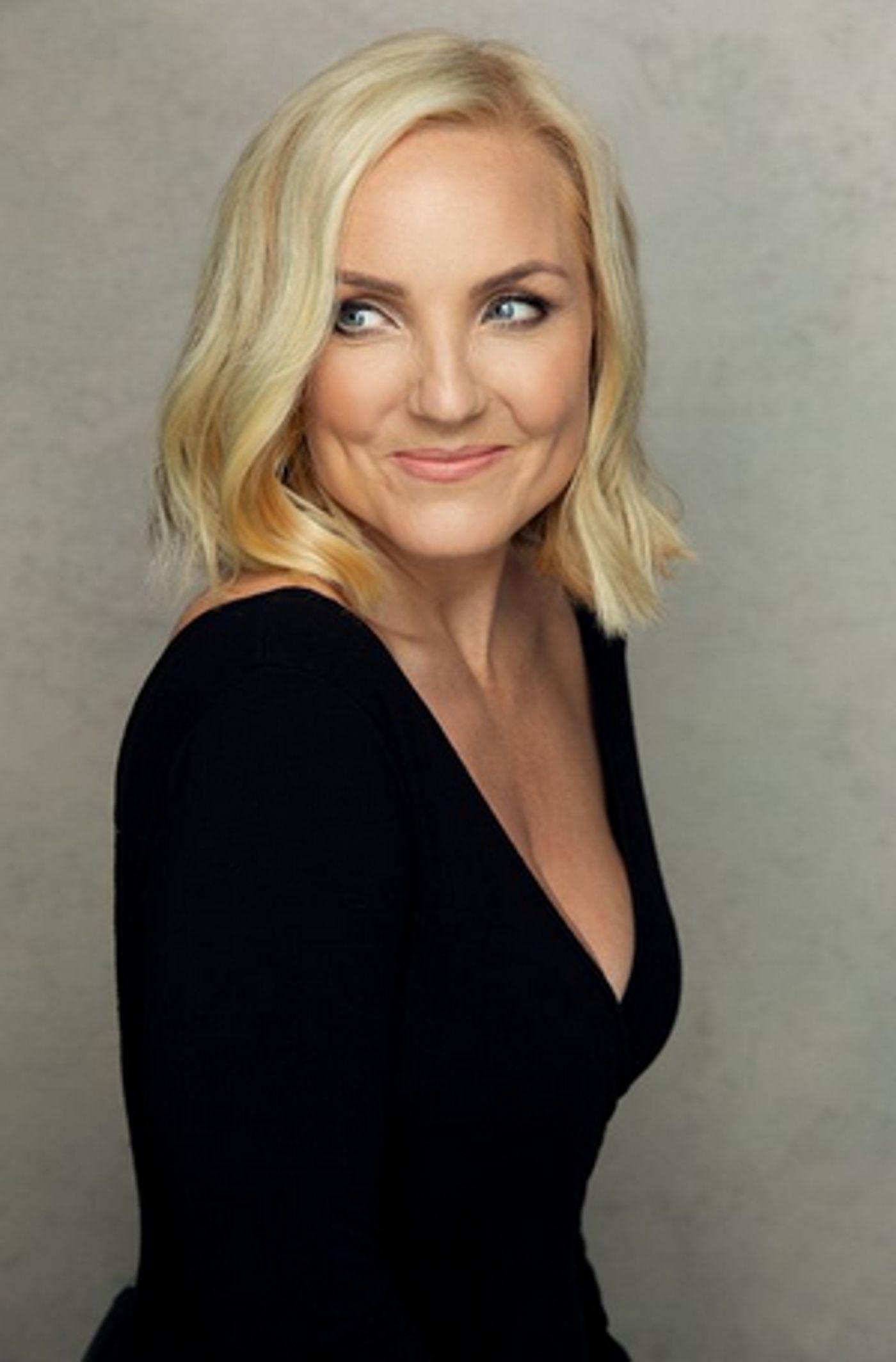 Guest Blog: 'There's Nothing to Hide Behind': West End Star Kerry Ellis on Her Upcoming Tour and New Album KINGS & QUEENS  Image