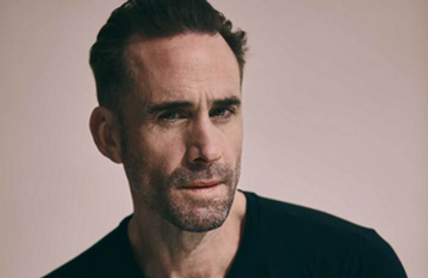 Joseph Fiennes to Play Gareth Southgate in James Graham's DEAR ENGLAND  Image