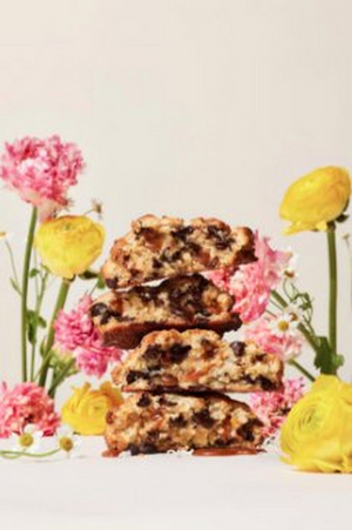 LEVAIN BAKERY Debuts Caramel Coconut Chocolate Chip Cookies  Image