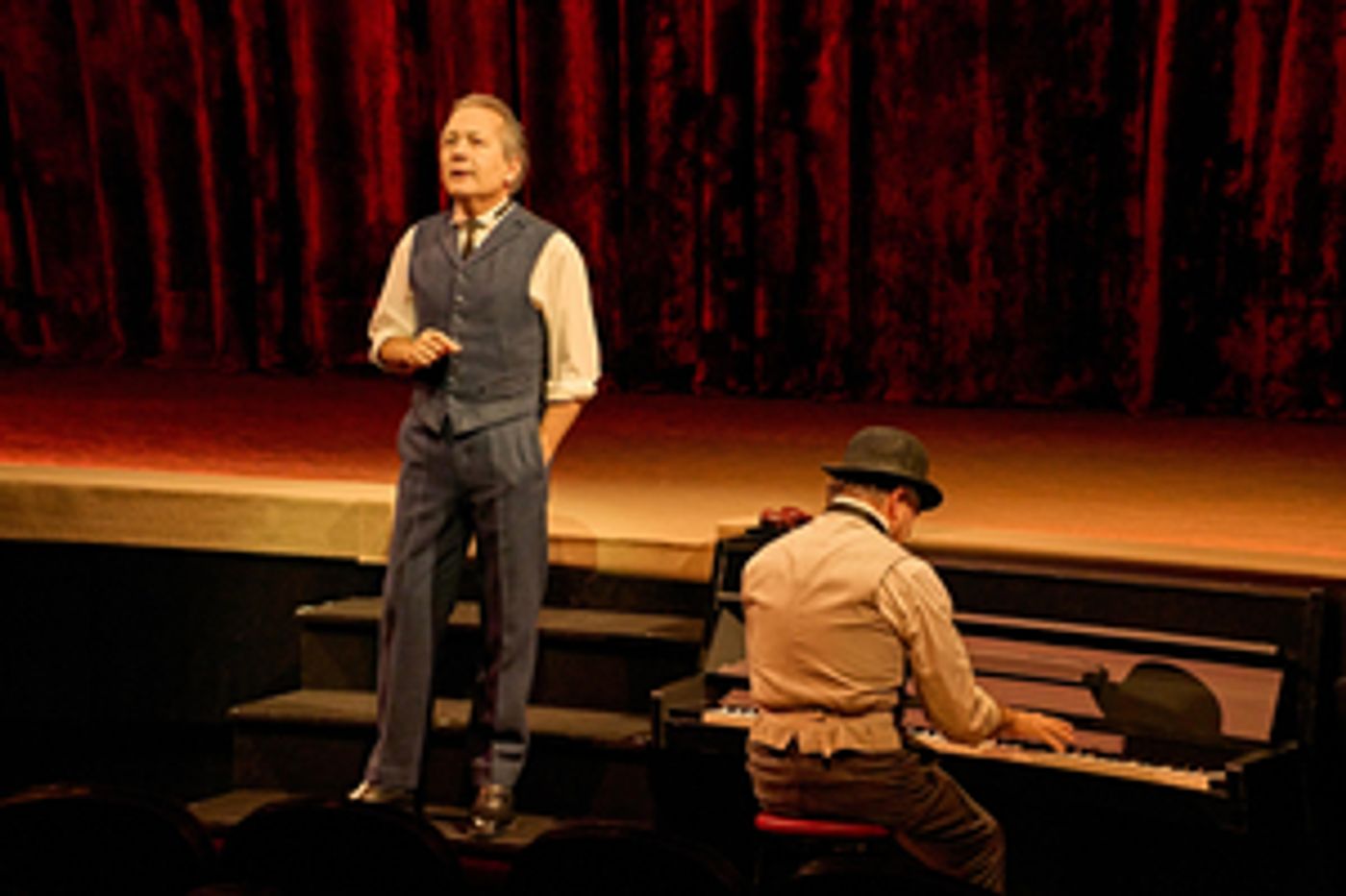 Photos: Hoy se estrena LOS BUFOS MADRILEÑOS en el Teatro de la Comedia  Image