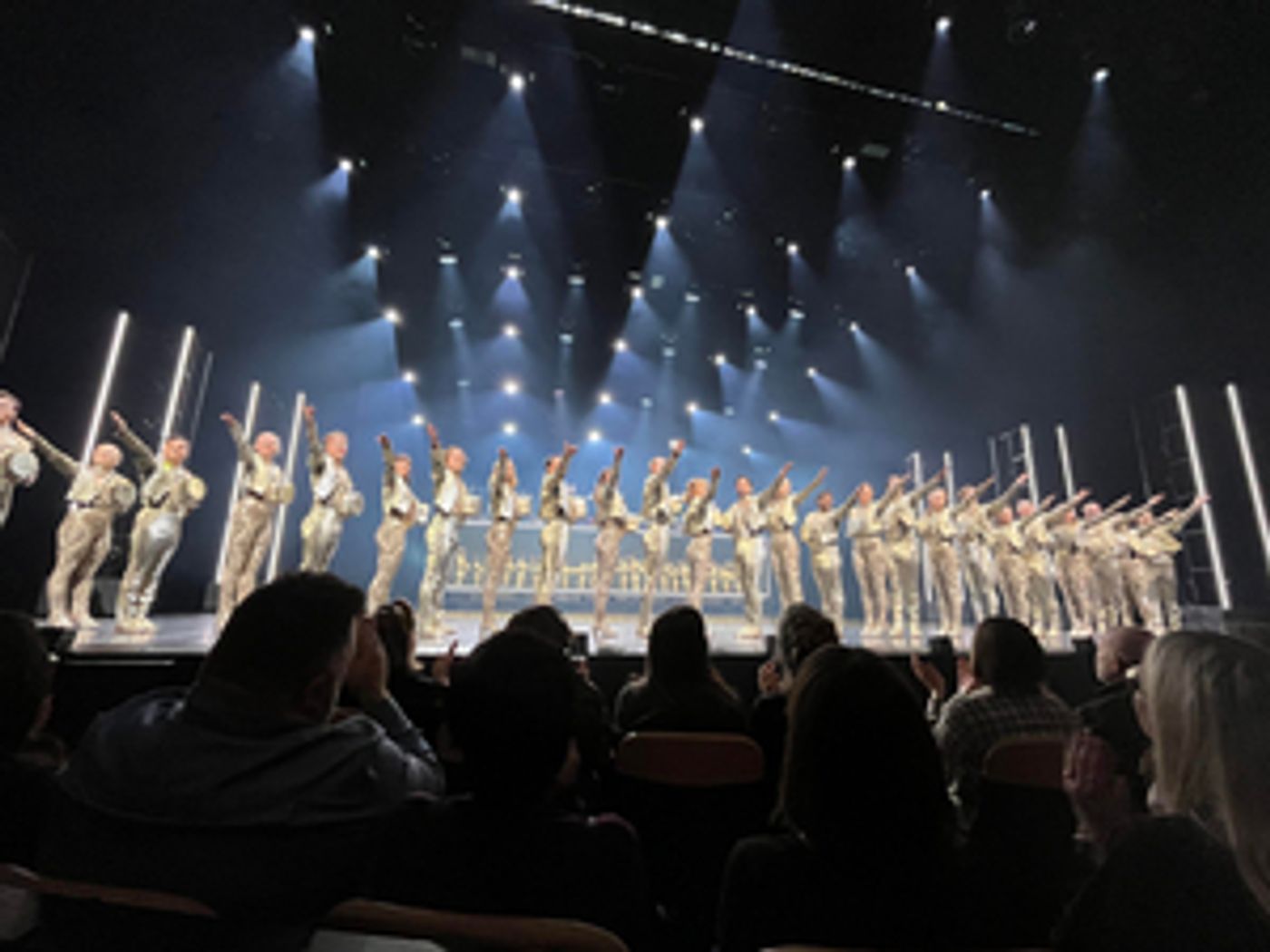 Review: A CHORUS LINE at Stadteatern  Image