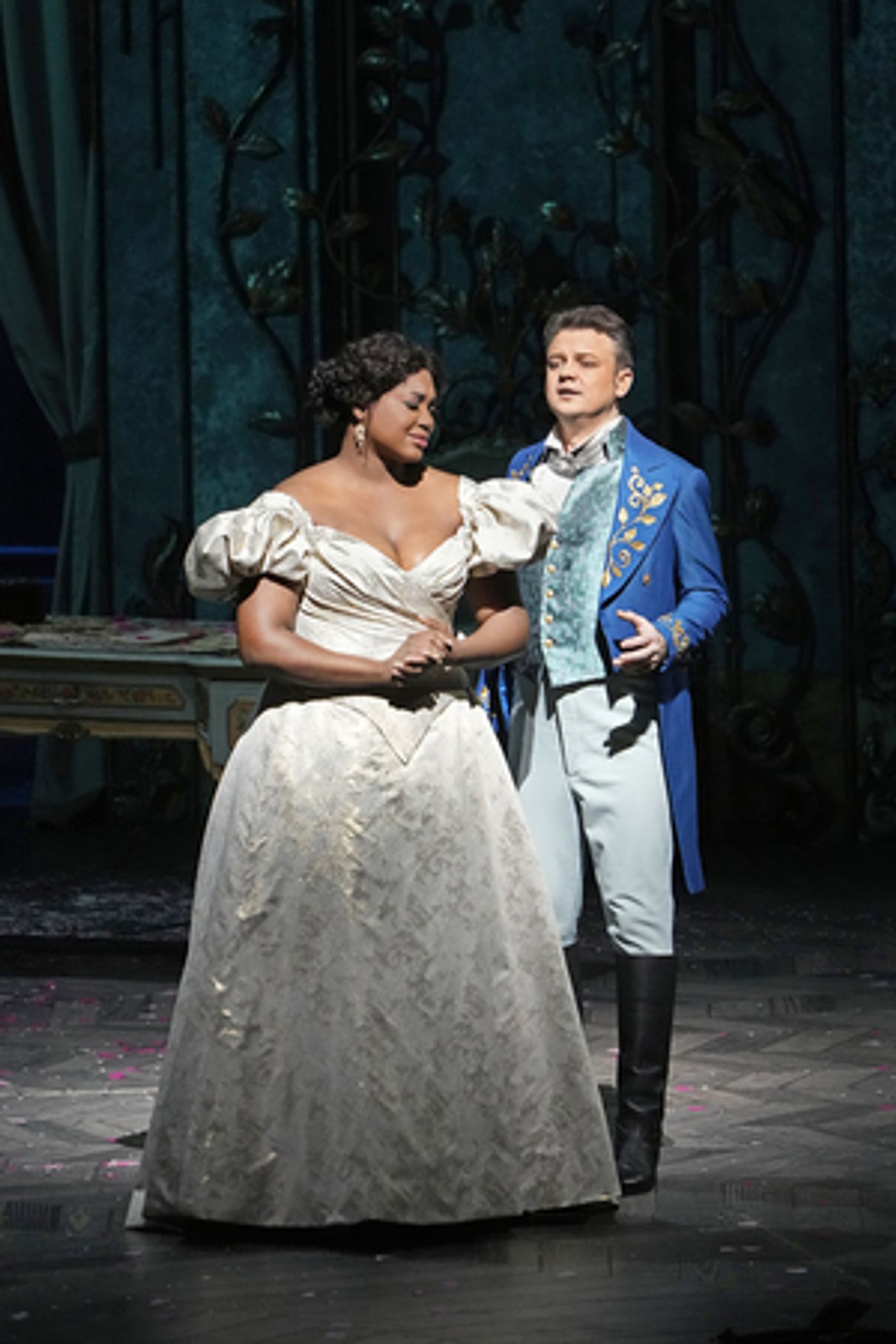 Review: Are Met Audiences Blue? Yes, Because TRAVIATA Has an Angel  Image