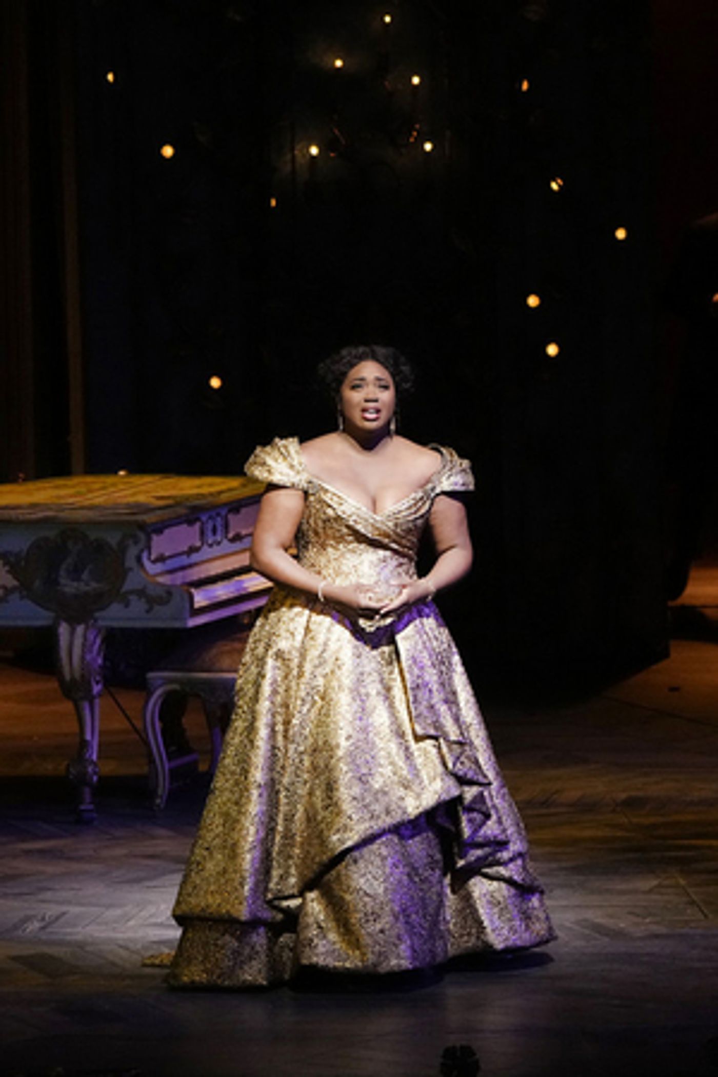 Review: Are Met Audiences Blue? Yes, Because TRAVIATA Has an Angel  Image