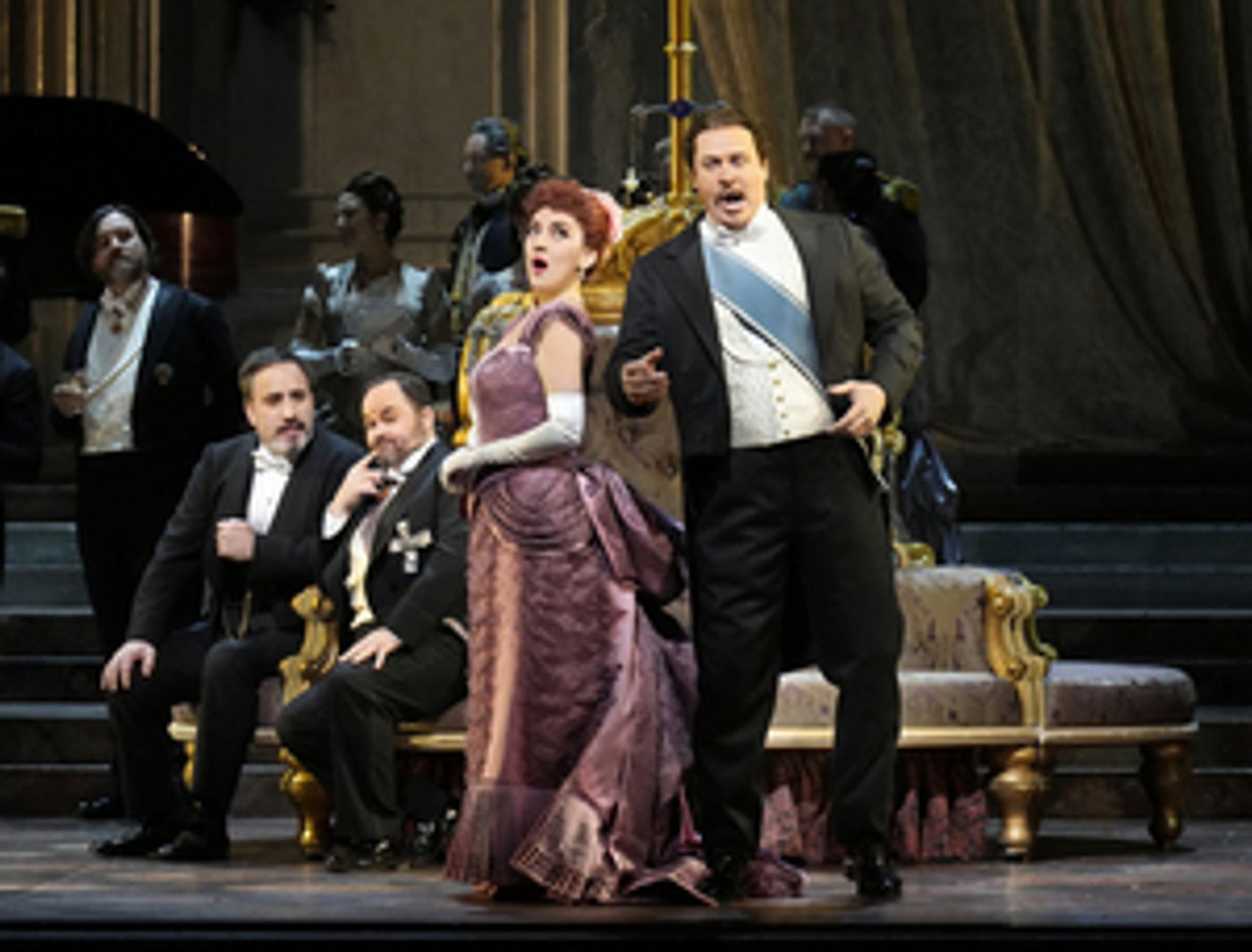 Review: Met Audience Tips Its Hat to FEDORA on New Year's Eve  Image