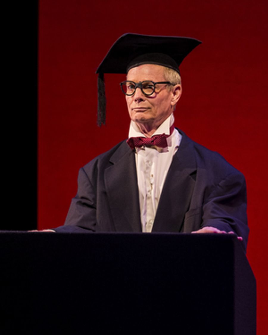 Review: ON BECKETT at Guthrie Theatre Image