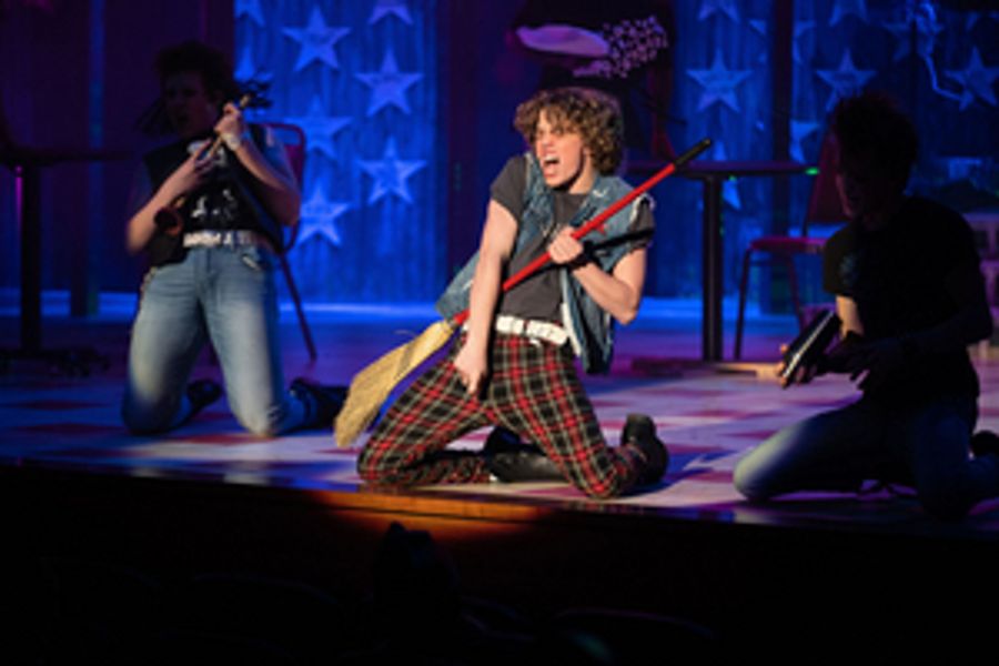 Review: ROCK OF AGES at Moorhead High Theatre Image