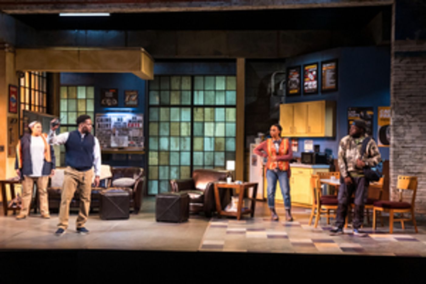Review: SKELETON CREW at Guthrie Theater  Image