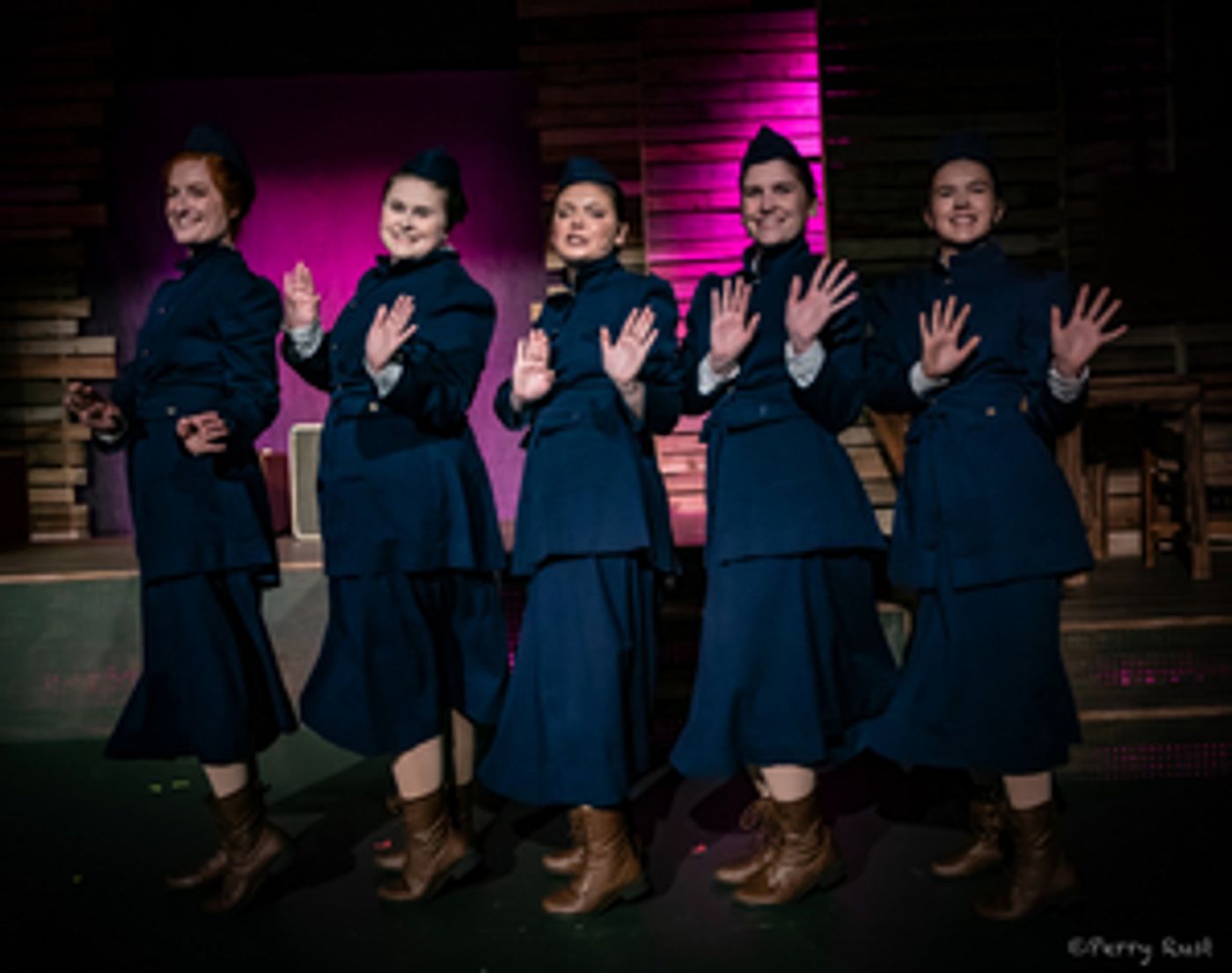 Review: THE HELLO GIRLS at FMCT / The Hjemkomst Center  Image