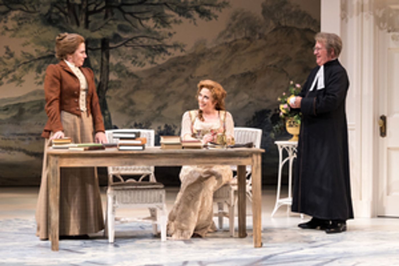 Review: THE IMPORTANCE OF BEING EARNEST at The Guthrie Theater  Image