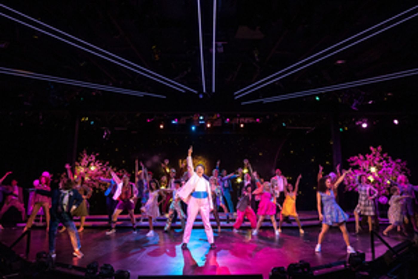 Review: THE PROM at Chanhassen Dinner Theatres  Image