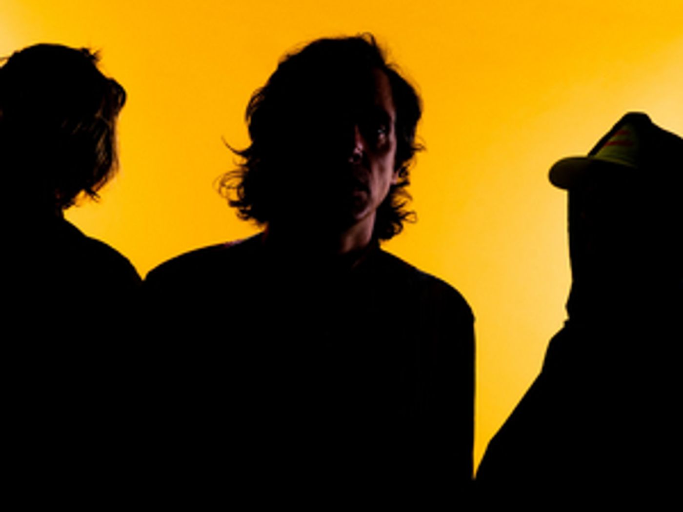 UWUW Releases Captivating Retro-Soul-and-Pop Influenced Debut LP Out Now  Image