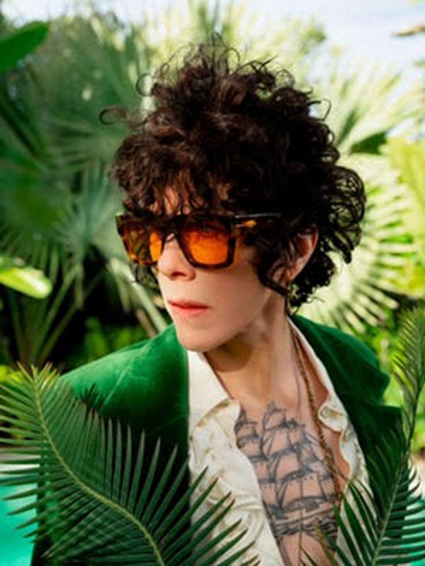 Video: LP Releases the Behind-The-Scenes Video For the New Single 'One Like You' Video: LP Releases the Behind-The-Scenes Video For the New Single 'One Like You' Image