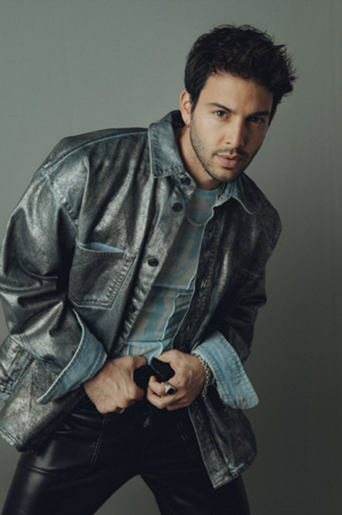 Video: Swedish Pop Star Darin Reveals Music Video For 'Electric'  Image