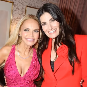 Photos: Backstage with Kristin Chenoweth, Idina Menzel and More at THE QUEEN OF…