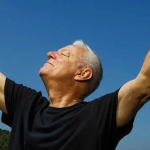 Tommy Emmanuel CGP To Bring LIVING IN THE LIGHT Tour To Bilheimer Capitol Theatre