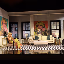 Fotos: Tracy-Ann Oberman und weitere in Noël Cowards PRESENT LAUGHTER Photo