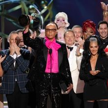 Photos: Inside the 75th Emmy Award With Niecy Nash-Betts, Jennifer Coolidge & More