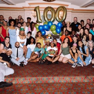 Photos: HELL&#039;S KITCHEN Celebrates 100 Performances on Broadway