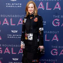 Laura Linney to be Honored at Sing For Hope Pianos 25th Anniversary
