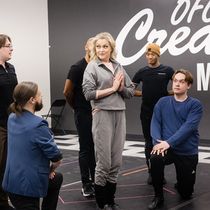 Photos: Elaine Hendrix in Rehearsal for HELLO, DOLLY in Rochester