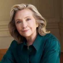 U.S. Senator Cory Booker To Moderate Hillary Rodham Clinton Tour Stop In Newark