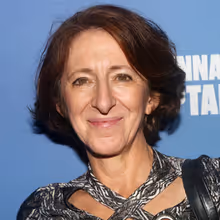 Tony-nominierte Bühnenbildnerin Anna Louizos im Alter von 69 Jahren verstorben Photo