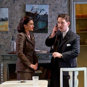 Photos: First Look at THE DEEP BLUE SEA at Theatre Royal Bath