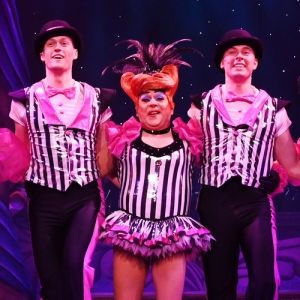 Photos: First Look At Wolverhampton SNOW WHITE Holiday Panto