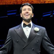 Photos: Sebastián Yatra and Bianca Marroquín in CHICAGO on Broadway