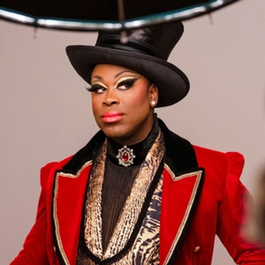 Wake Up With BroadwayWorld December 8, 2025- Go Inside WICKED: FOR GOOD With An Easter Egg Exclusive Image