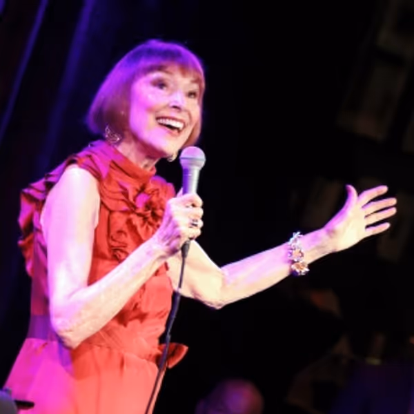 Photos: Karen Akers Celebrates Paris At Birdland Photo