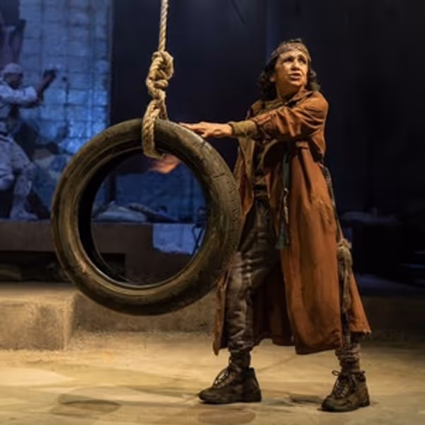 Review Roundup: BENGAL TIGER AT THE BAGHDAD ZOO at the Young Vic Photo