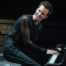 Review Roundup: Gavin Creel's WALK ON THROUGH: CONFESSIONS OF A MUSEUM NOVICE Opens A