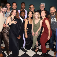 Fotos: DISRUPTION eröffnet im Romulus Linney Courtyard Theatre im Pershing Square Signature Center Photo