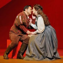 Photos: Giuseppe Verdi’s RIGOLETTO at San Francisco Opera