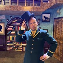 Photo: First Look at Tom Allen in BLEAK EXPECTATIONS at the Criterion Theatre