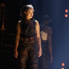 Photos: First Look at Solea Pfeiffer as 'Eurydice' in HADESTOWN