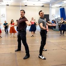 Photos: WHITE CHRISTMAS At Paper Mill Playhouse Meets the Press
