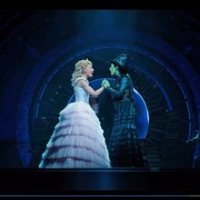 Video: Stephen Schwartz Attends WICKED Premiere At Dubai Opera