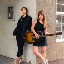 Blues Duo The Blue and Gold Will Celebrate Female Blues Musicians at Club Passim